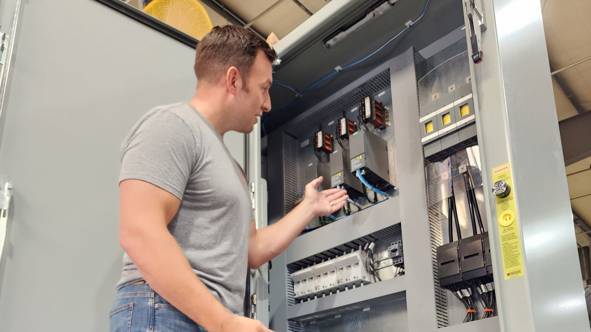 kratos-schaltschrankbau