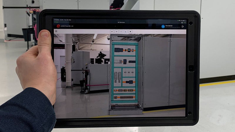 Digital control cabinet “Right on a desktop”