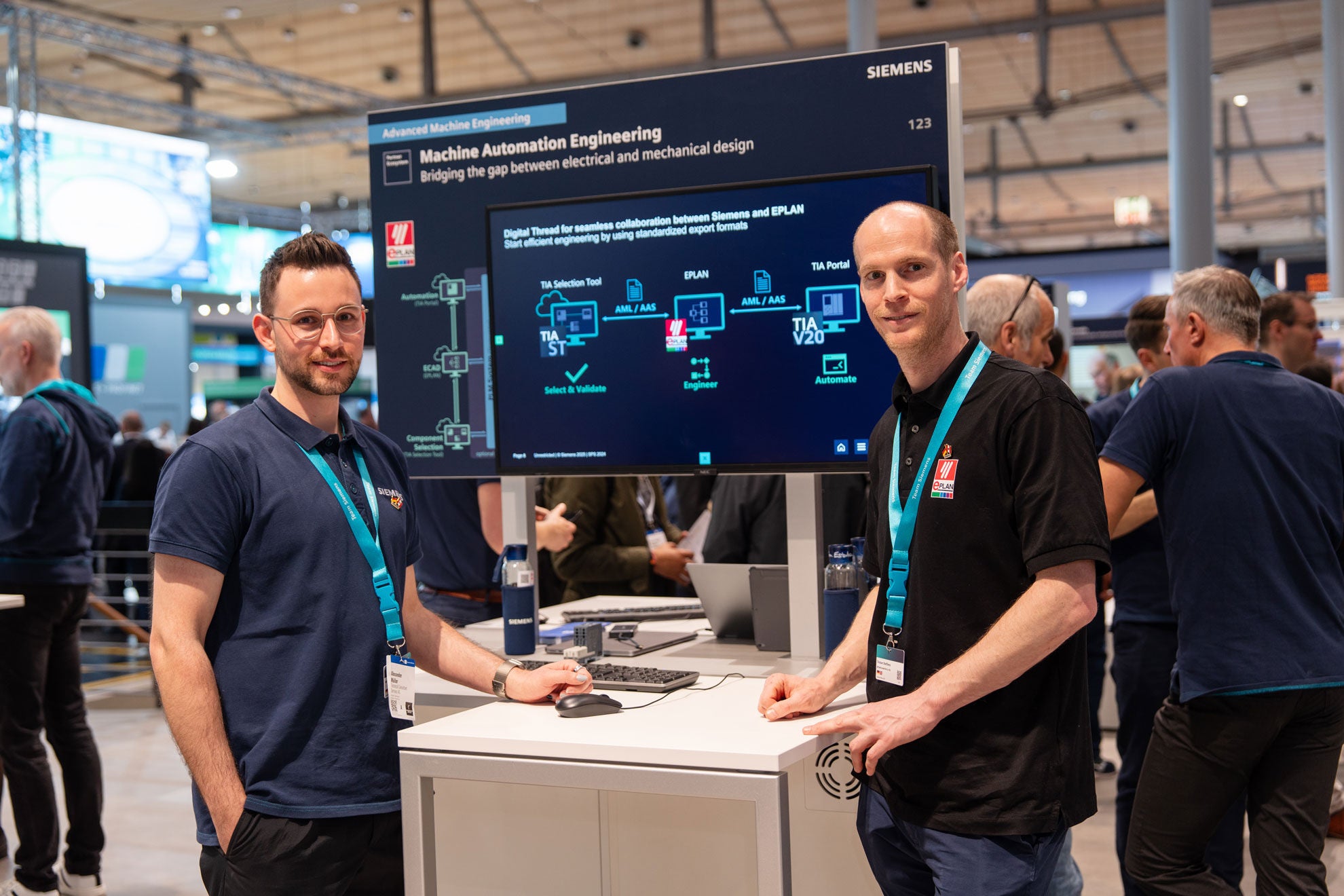 Eplan liefert Daten für KI-System von Siemens