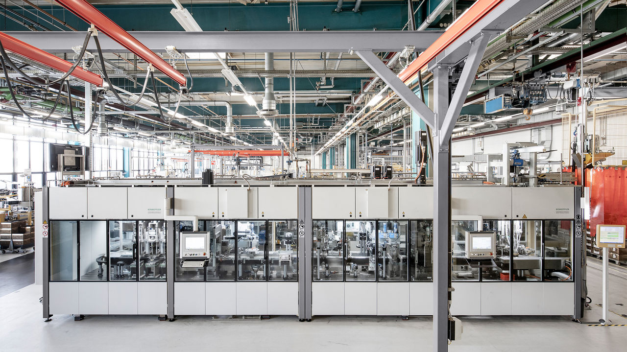 Sondermaschinenbaue Schaeffler Montagehalle