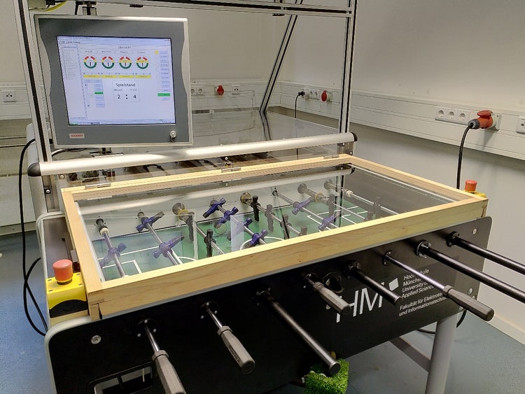 Hochschule München automatisiert Tischkicker