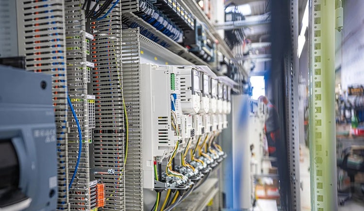 Kreutzpointner plant Schaltanlagenbau und Gebäudeautomation mit Eplan.