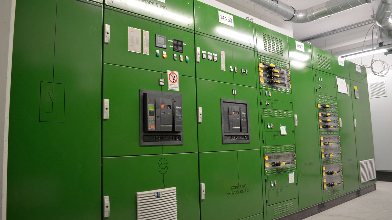 g-klampfer-entwickelt-und-produziert-elektro-und-gebäudetechniksysteme