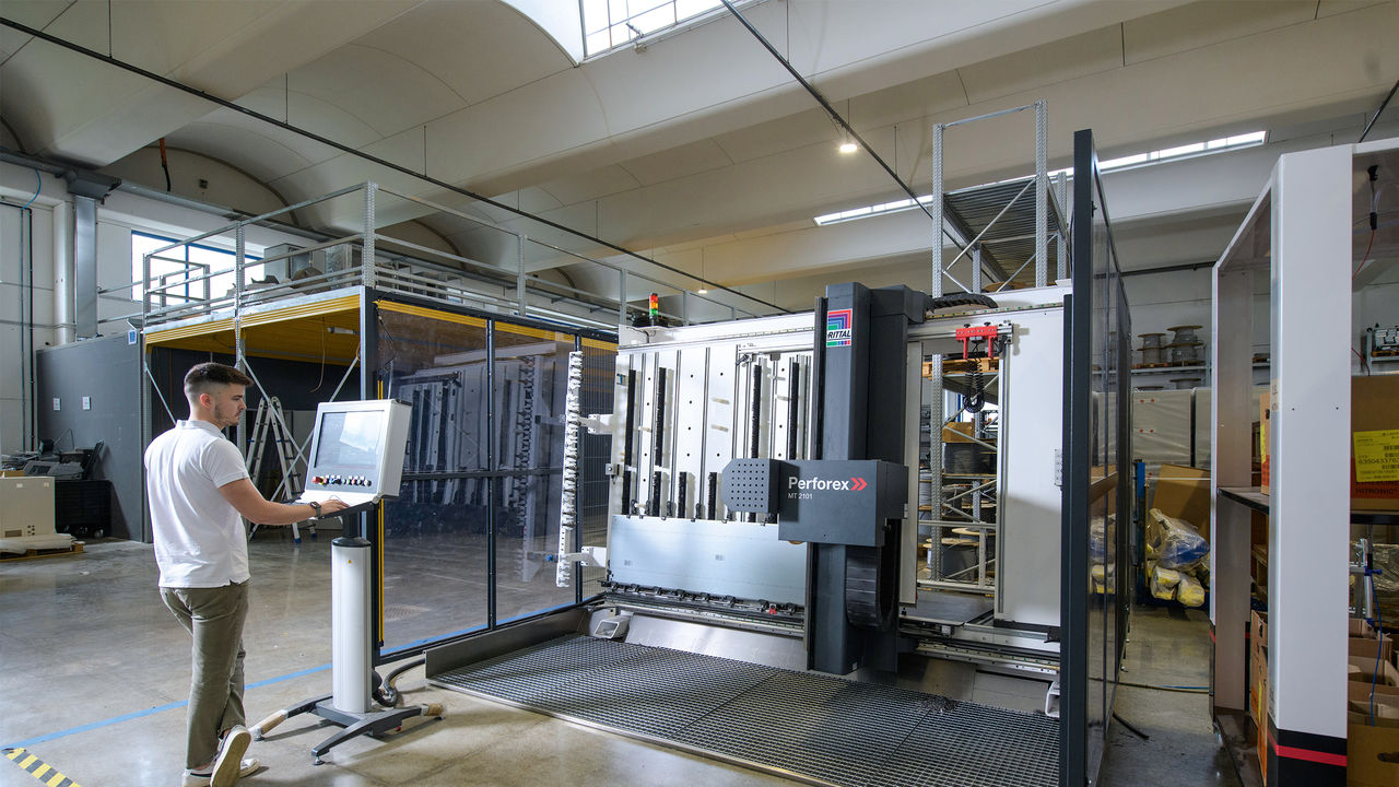 Mit Eplan und Rittal konnte die Mosaico Group ihre Produktion modernisieren