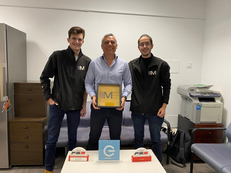 foto secundaria el programa eplan educacional deslumbra en la formula student con el diseno electrico de vehiculos de competicion