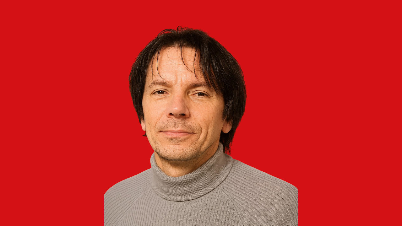 Claudio Ferrari, docente di laboratorio Sistemi/TPSEE e coordinatore dell'articolazione automazione presso IIS F. Corni, Modena.