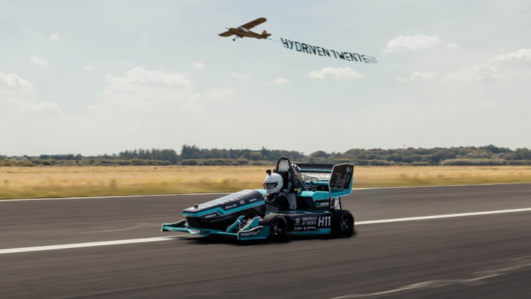 HyDriven waterstof auto op de racebaan