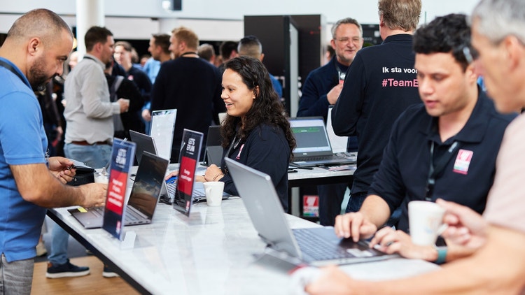 Header - Support op Let's EPLAN Techplaza