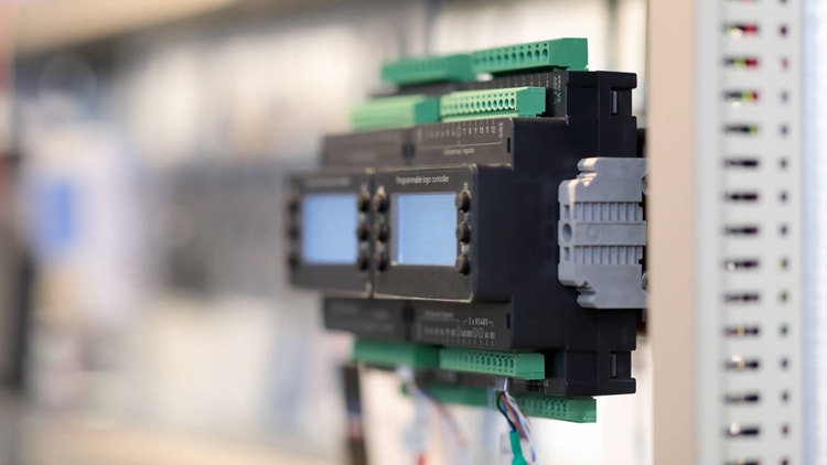 Afbeelding van een Programmable Logic Controller (PLC)