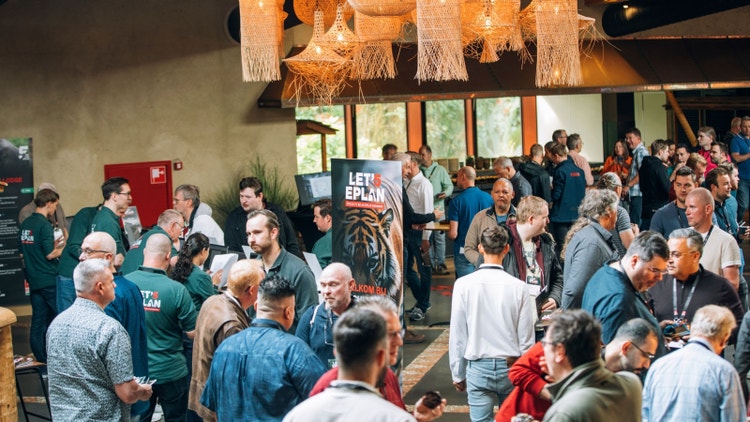 De engineers op het Techplaza bij Let's EPLAN 2025