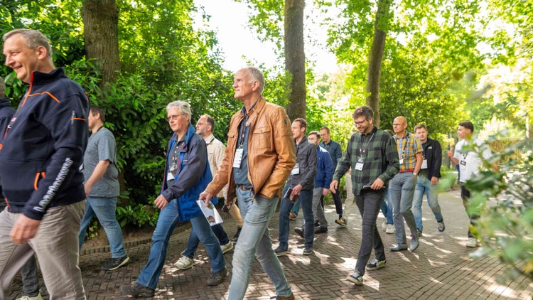 Wandeling naar het Safari Meeting Centre